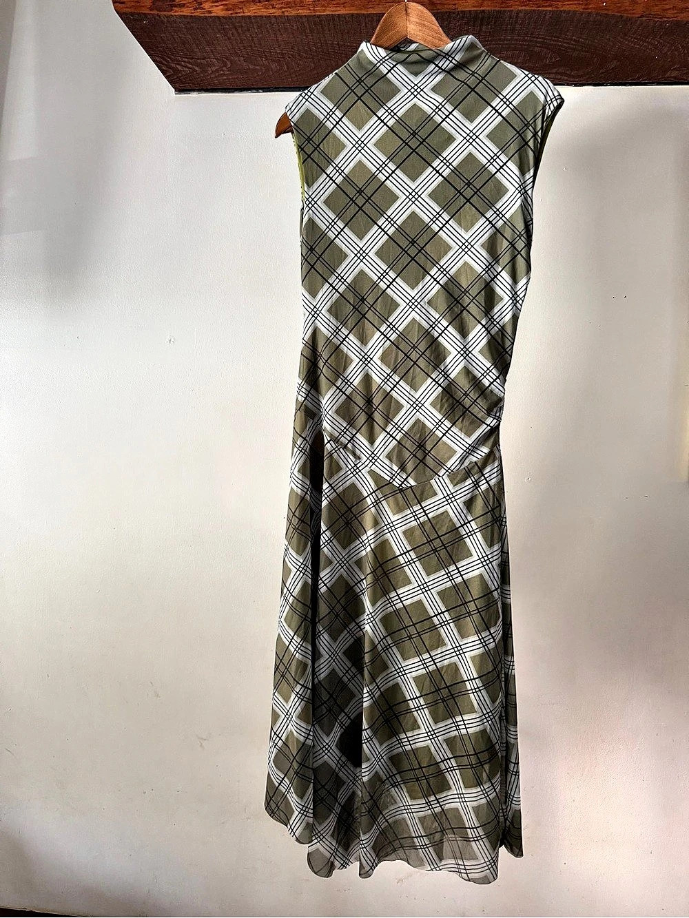 Unbranded Trendy Women's Plaid Maxi Dress in Green & White Like New